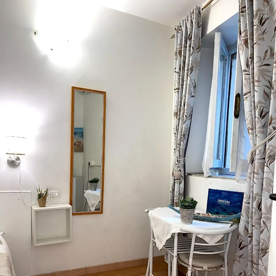 *** Pensión Affittacamere Guesthouse Maristella Cagliari Italia